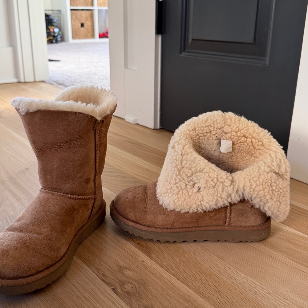 Ugg Boots With Button - image 5